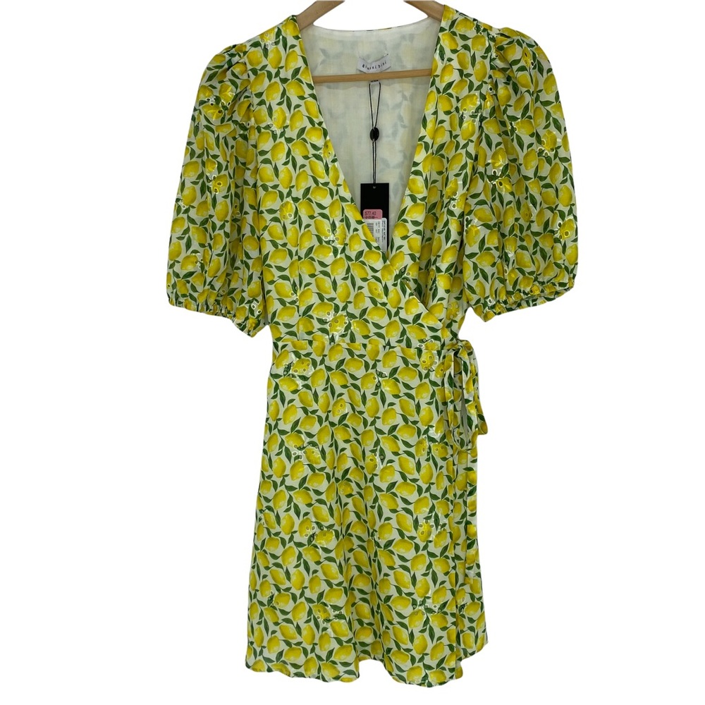 NWT Gianni Bini yellow lemon print wrap dress, 6 or 8